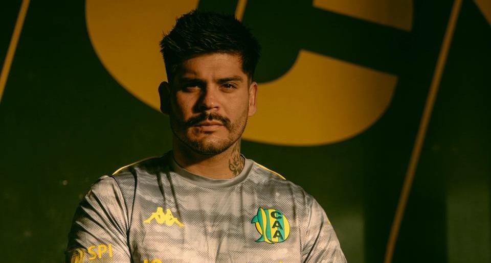 Lucas Acosta se suma al arco del Tiburón: experiencia para el segundo semestre
